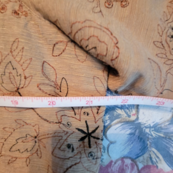 Tan with brown floral pattern...Blair size M NWOT - Picture 3 of 3